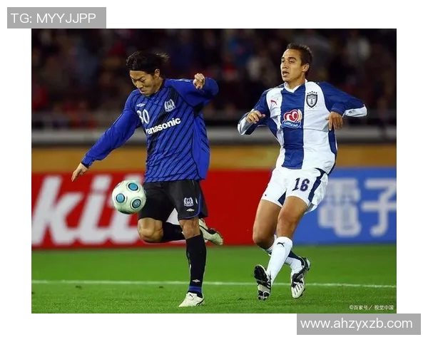 帕丘卡与普马斯激战正酣谁能在这场对决中笑到最后