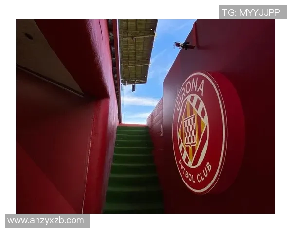 赫罗纳与巴塞罗那激战成和精彩比分揭晓引发球迷热议